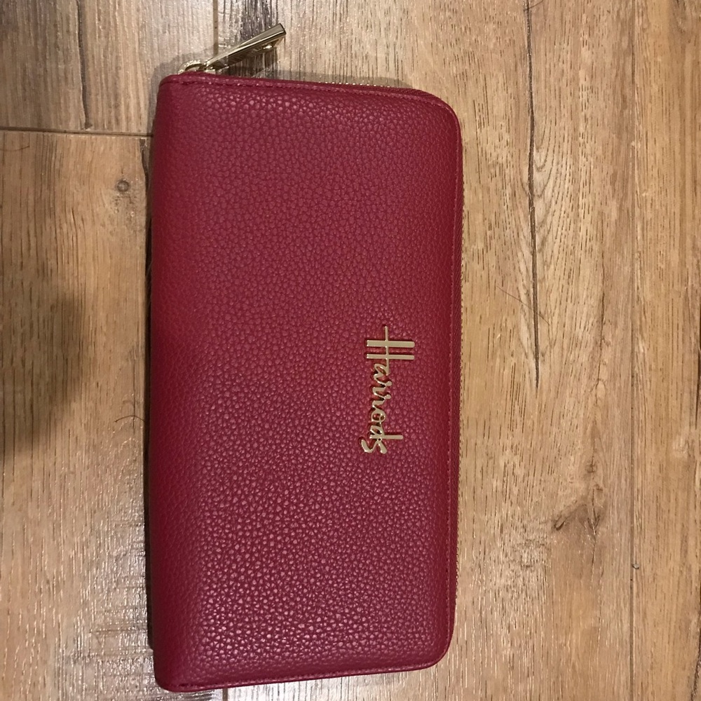 Harrod’s wallet